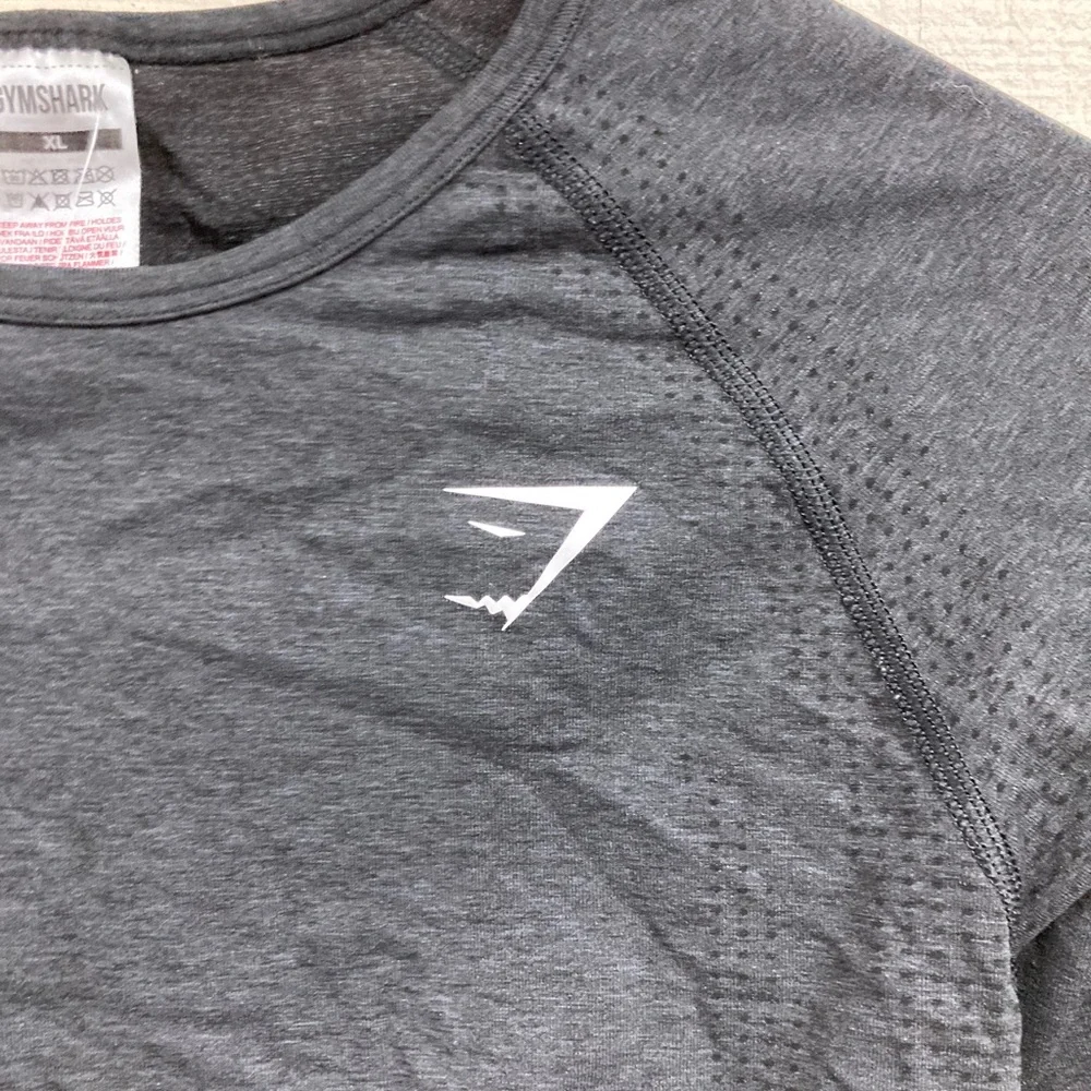 Gymshark Cropped Top Women's XL - Picture 3 of 7